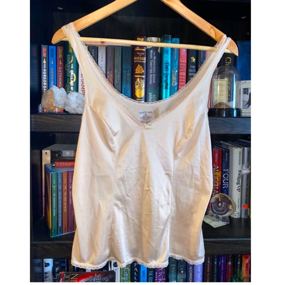 Vanity Fair /Vintage Undershirt / 36
